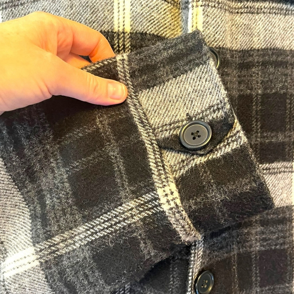 Tigha Men’s Plaid Wool Blend Jacket w/ Sherpa Collar, Black/Grey Check - Picture 5 of 16